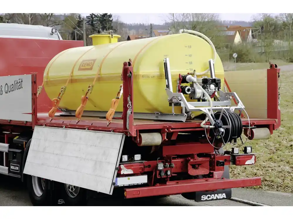 Mega-Angebot Cemo Bewässerungsanlage "BWS 500" GFK-Fass, ohne Schlauchhaspel, ohne Pumpe, Schwallwand (ab 4.000 l)