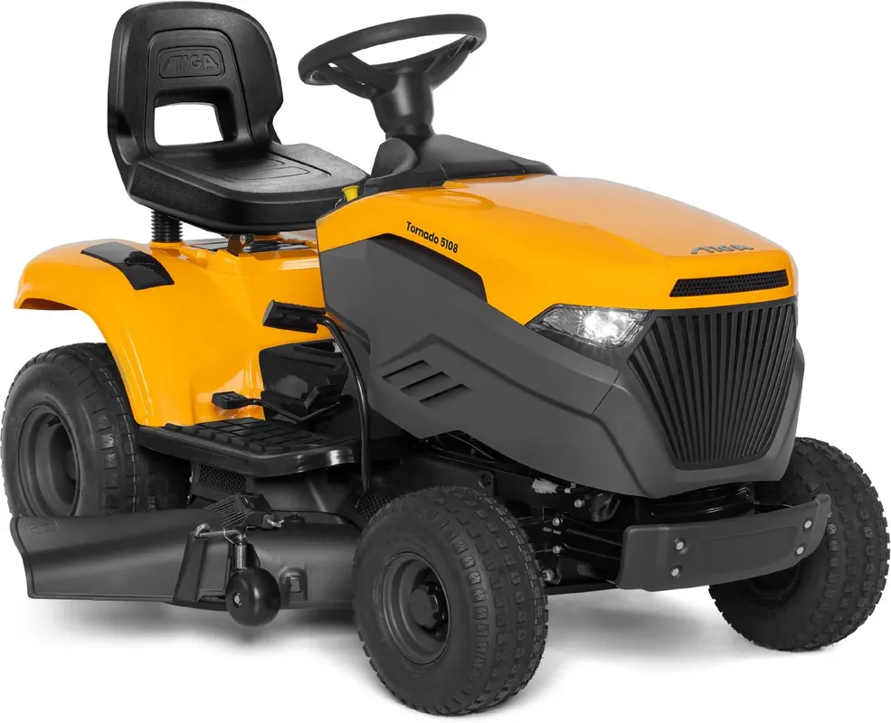 Begrenztes Angebot Stiga Rasentraktor Tornado 5108 mit Mulchkit und Anhängekupplung
