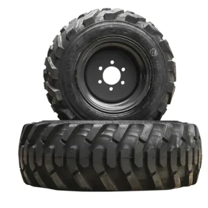 Tym Industriebereifung vorne: 23x8.50-12, hinten: 12-16.5 passend für Tym Allrad-Kompakttraktor T255 Begrenztes Angebot