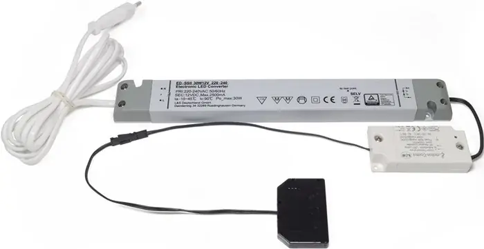 Begrenztes Angebot Emotion 1-Kanal Funksteuerung Ser.Frankfurt 230 V 12 V 30 W 6-fach Verteiler L&S